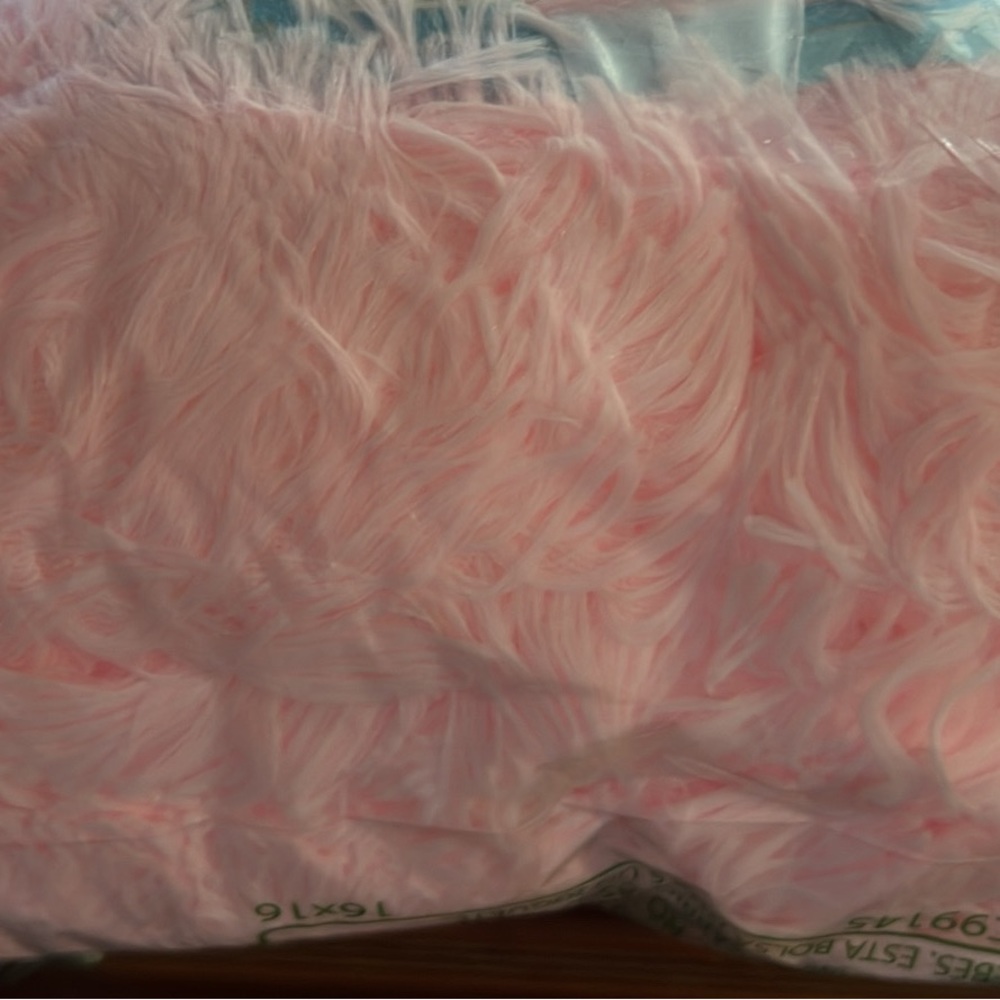 Soft throw blanket